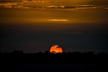 アマゾンの夕陽