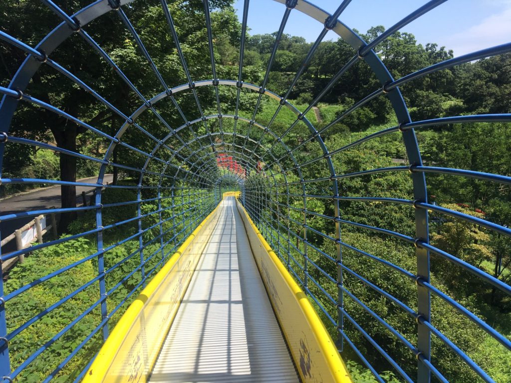 金沢自然公園ロングローラーすべり台