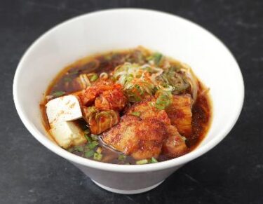 【横浜市】「新横浜ラーメン博物館」のアプデがとまらない！日本中を旅するように味わうラーメン体験の魅力