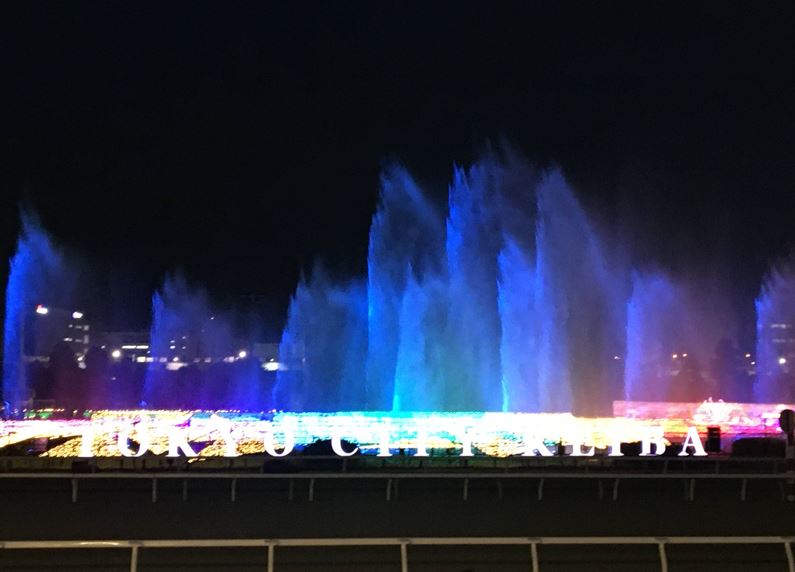 東京メガイルミ 噴水ショー 「虹色に輝く光の大噴水」